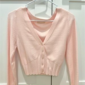 Urban Outfitters Baby Pink Button Up Cropped Mini Sweater. SIZE S.